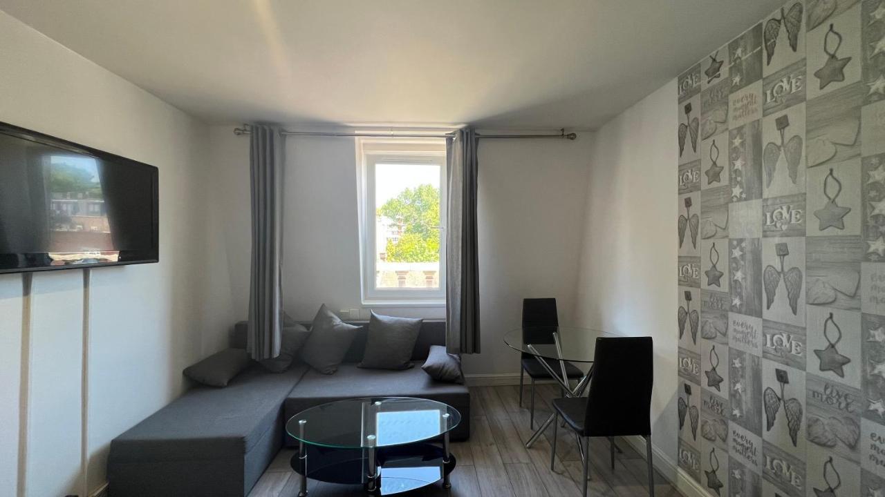 Comfy 2 Bedroom Apartments - Finchley Road, Лондон Экстерьер фото