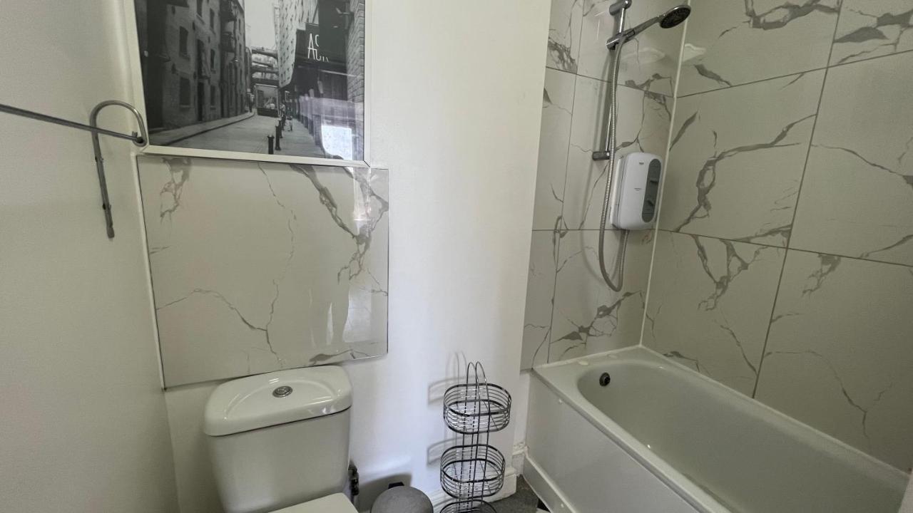 Comfy 2 Bedroom Apartments - Finchley Road, Лондон Экстерьер фото