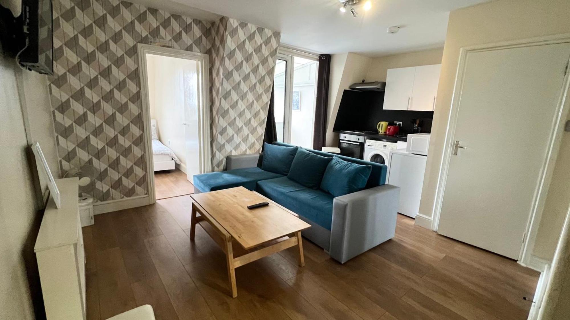 Comfy 2 Bedroom Apartments - Finchley Road, Лондон Экстерьер фото